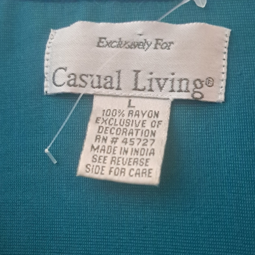 CASUAL LIVING Embroidered and Beaded Teal Top Sz Large - Picture 3 of 7
